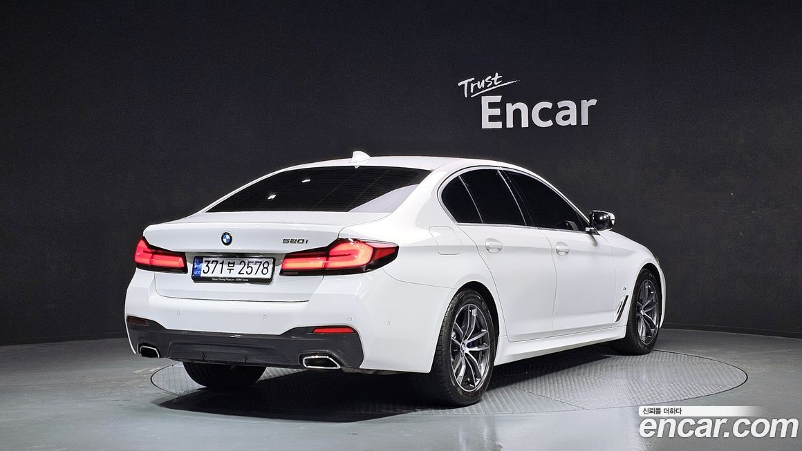 BMW 5-Series 520i M Sport, 2023