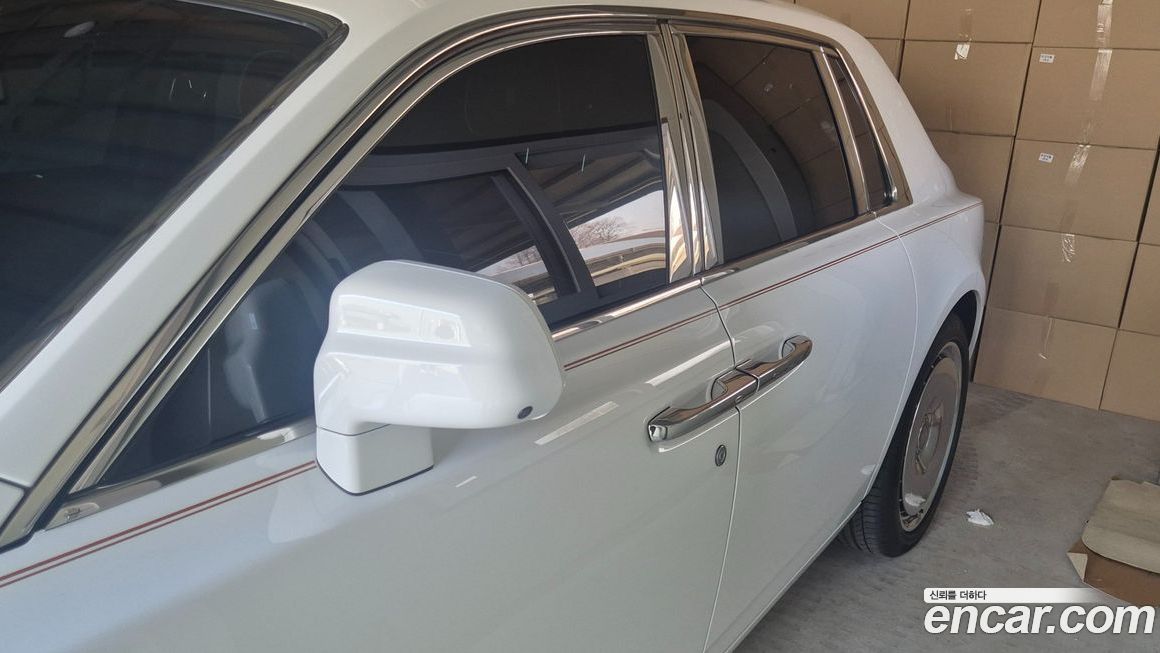 Rolls-Royce Phantom 6.7 V12, 2025