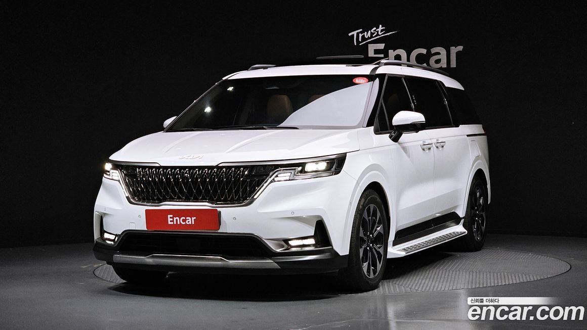 Kia Carnival 7-Seater Signature, 2023