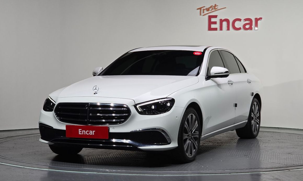 Mercedes-Benz E-Class E350 4MATIC Exclusive, 2023