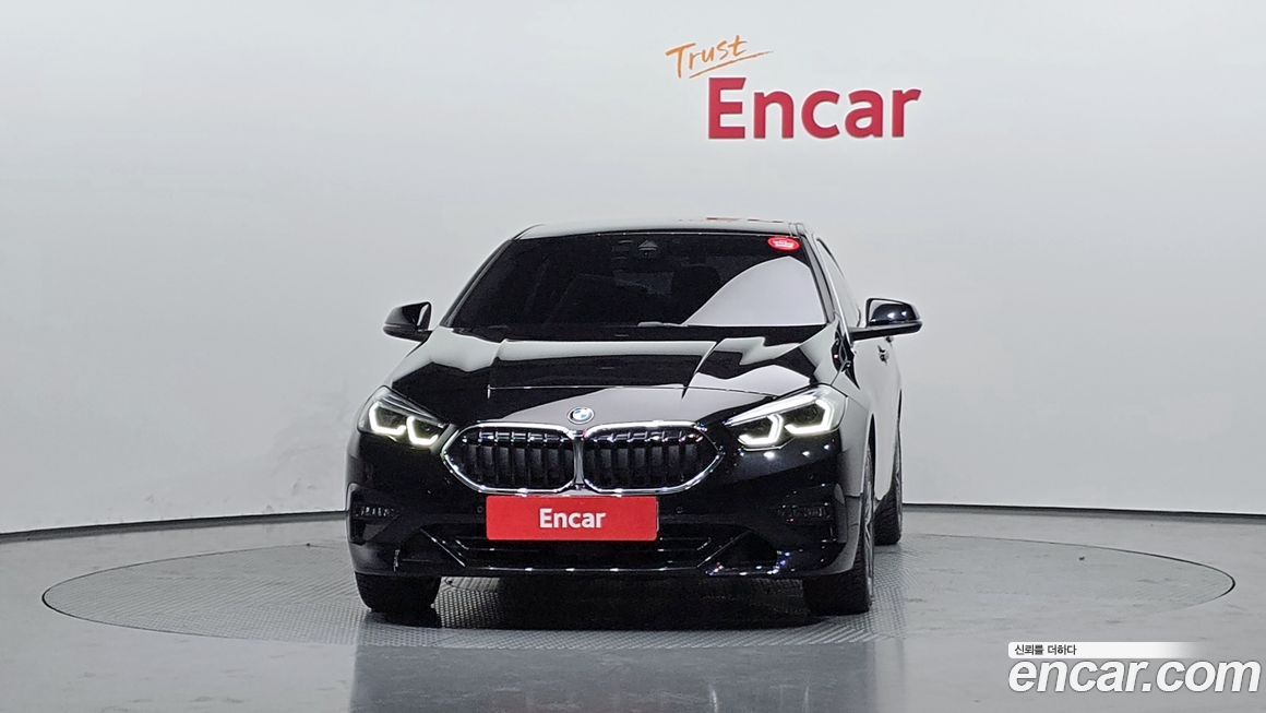 BMW 2-Series 220i Sport, 2023