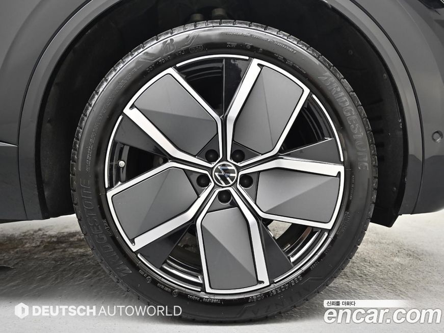 Volkswagen Touareg 3.0 TDI R-Line, 2024