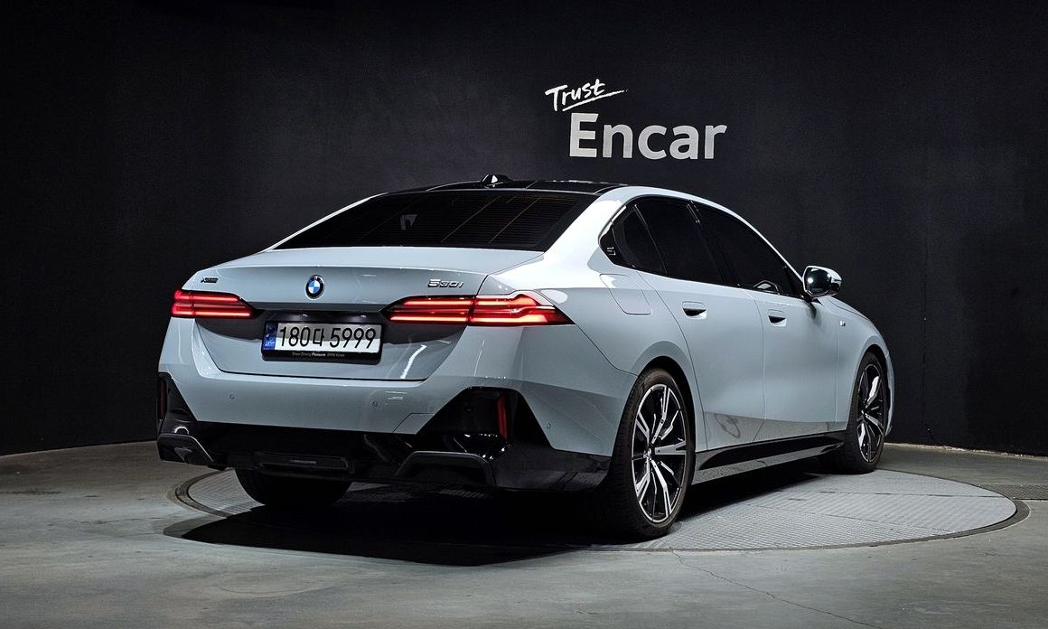 BMW 5-Series 530i xDrive M Sport, 2024