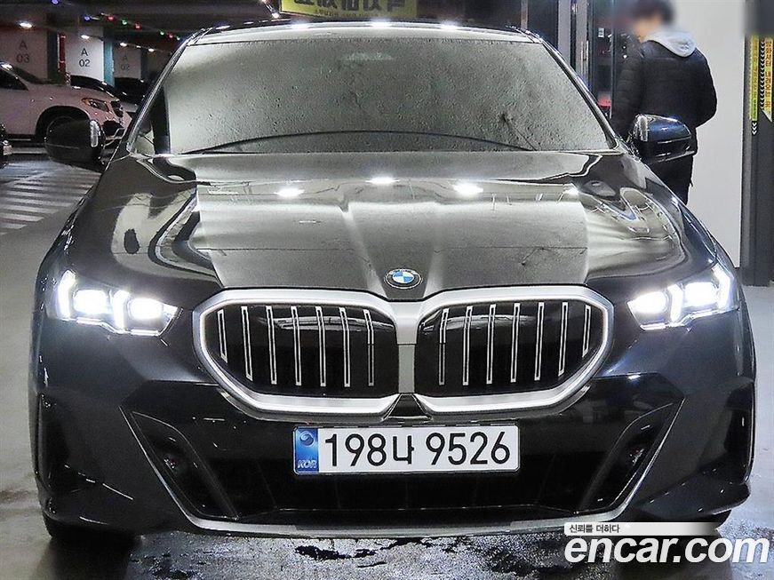 BMW 5-Series 520i M Sport, 2025