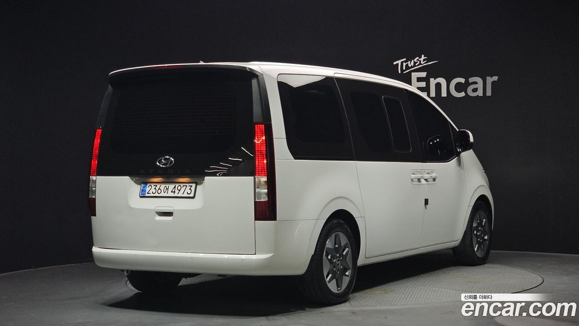 Hyundai Staria Tourer 9-Seater, 2024