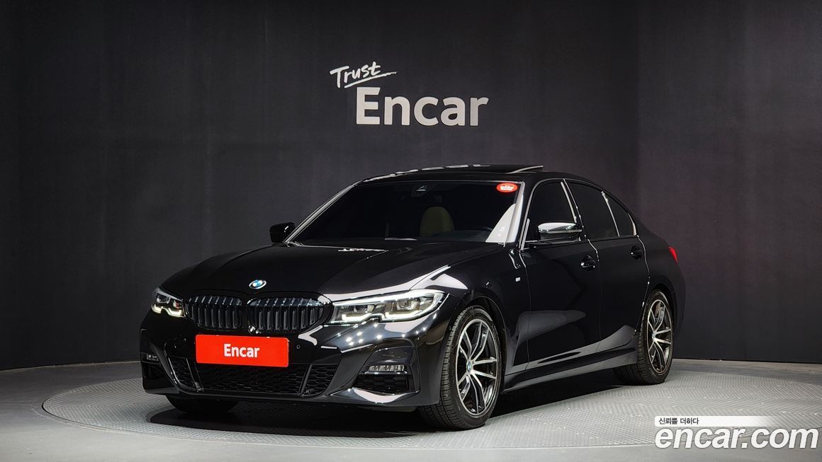 BMW 3-Series 320i M Sport, 2022