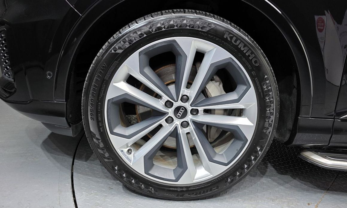 Audi Q7 55 TFSI Quattro Premium, 2022