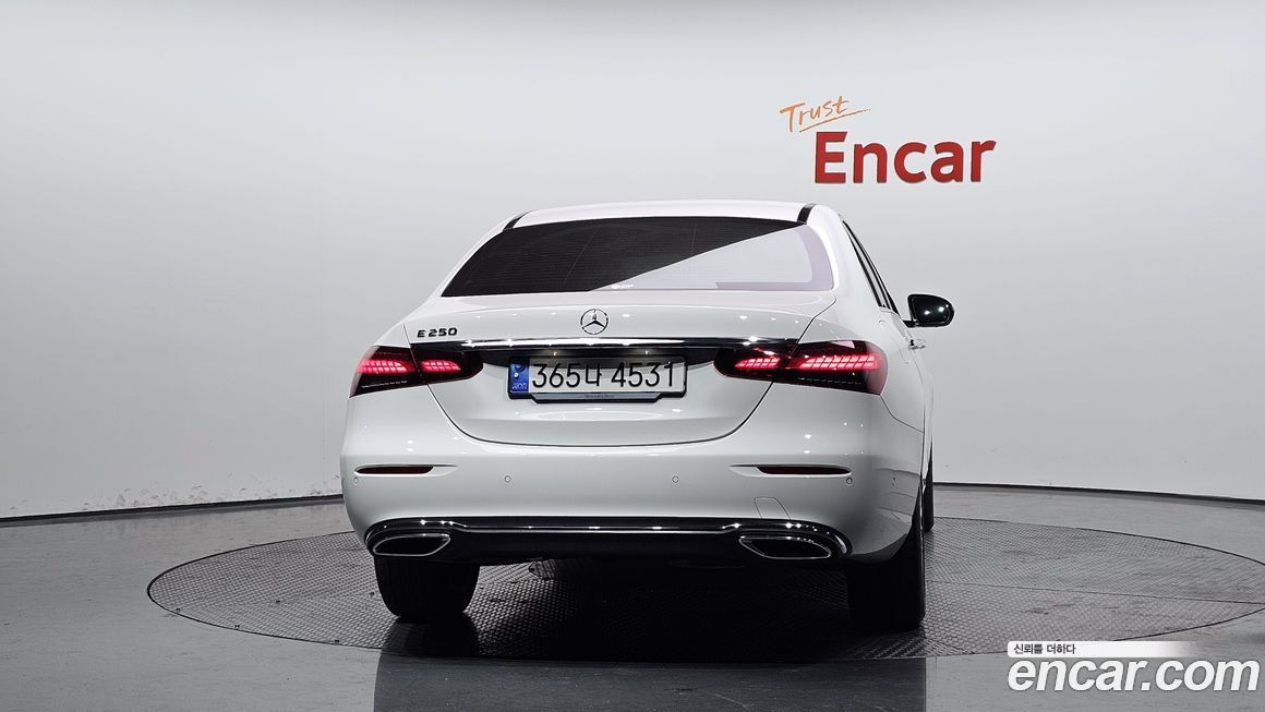 Mercedes-Benz E-Class E250 Exclusive, 2023