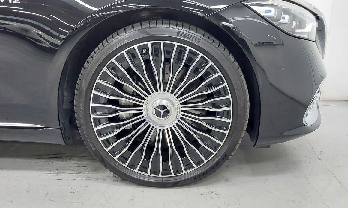 Mercedes-Benz S-Class Maybach S680 4MATIC, 2024