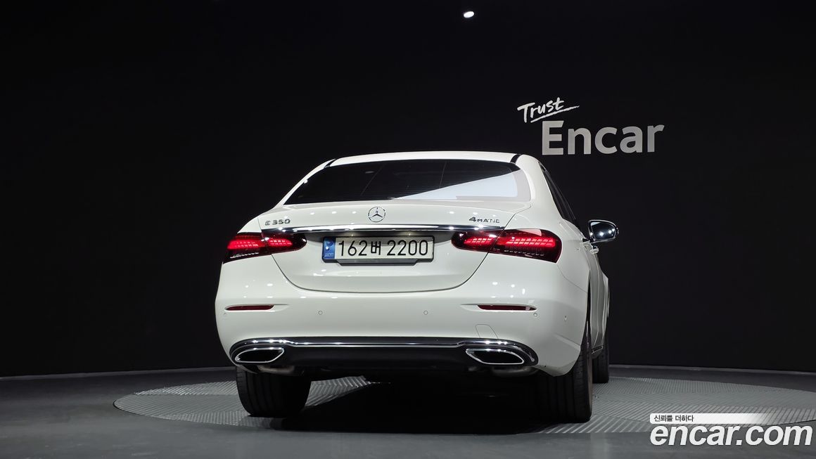 Mercedes-Benz E-Class E350 4MATIC Exclusive, 2023