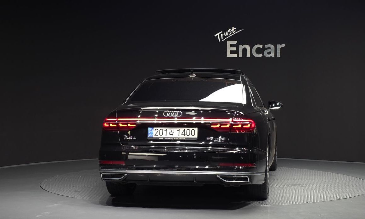 Audi A8 55 TFSI Quattro LWB, 2021