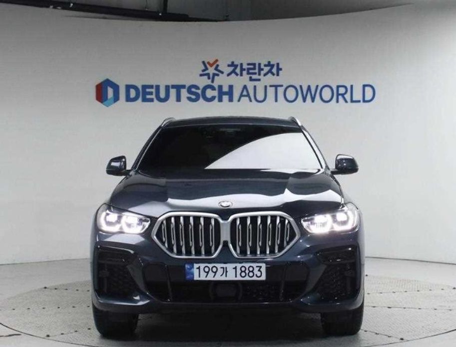 BMW X6 xDrive40i M Sport, 2022