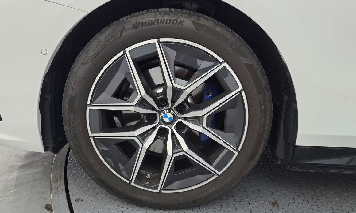BMW 5-Series 520i M Sport, 2024