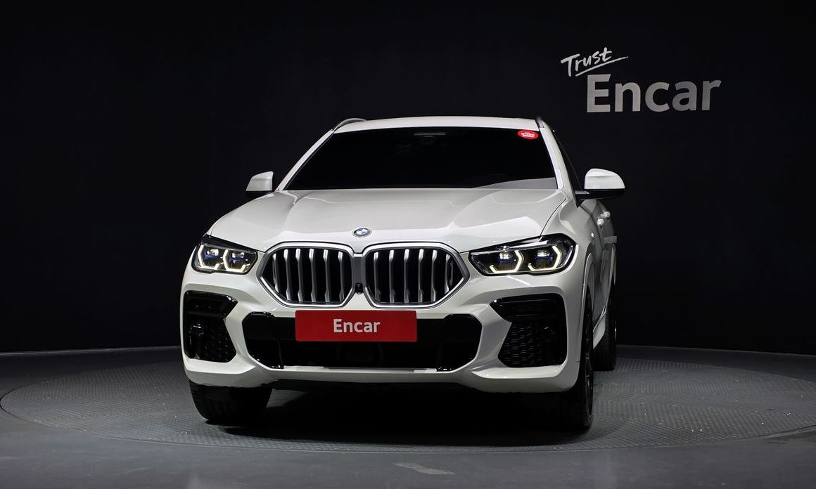BMW X6 xDrive40i M Sport, 2022