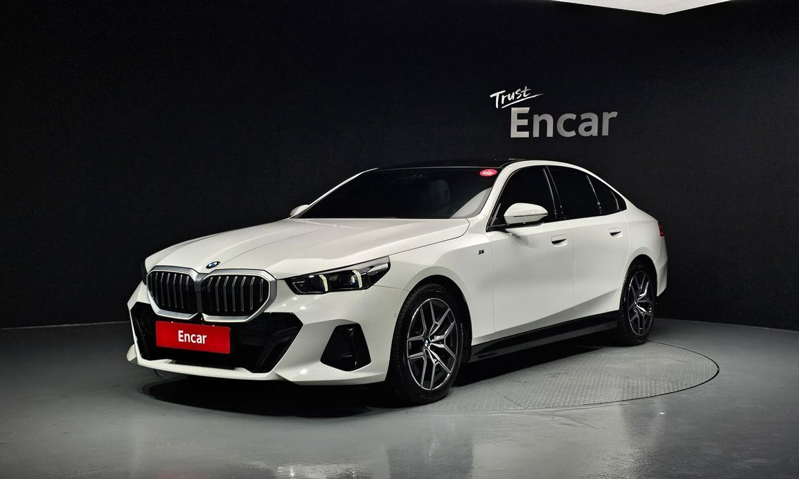 BMW 5-Series 520i M Sport, 2024