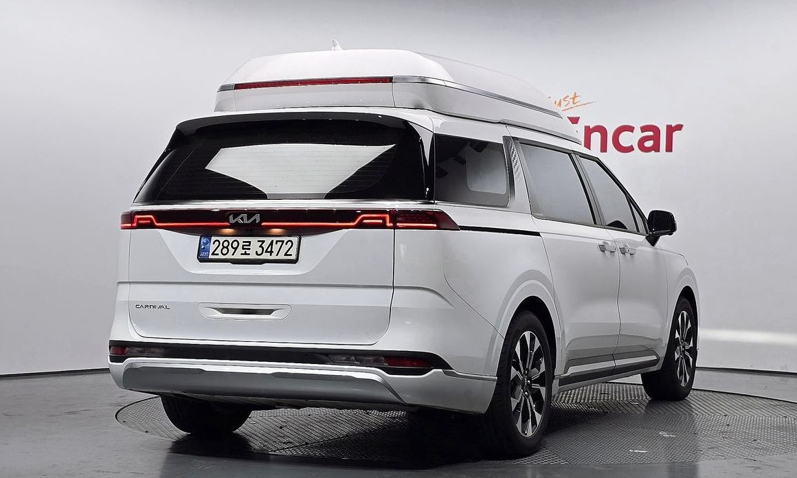Kia Carnival 7-Seater Hi-Limousine, 2022