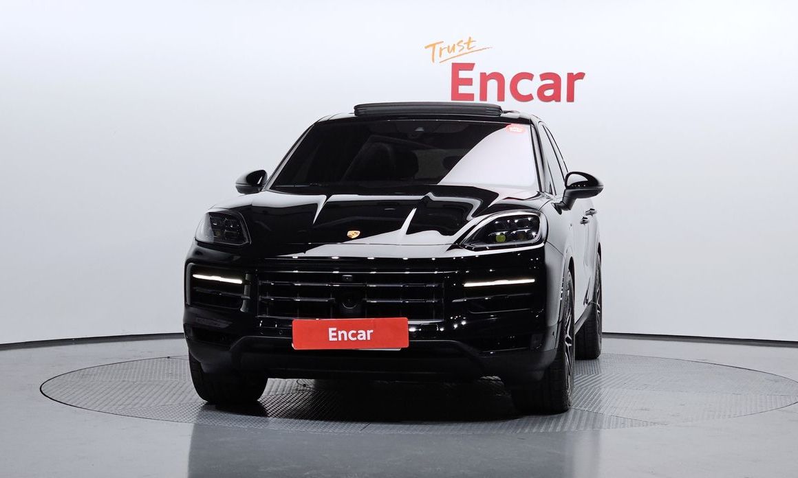 Porsche Cayenne 3.0, 2024