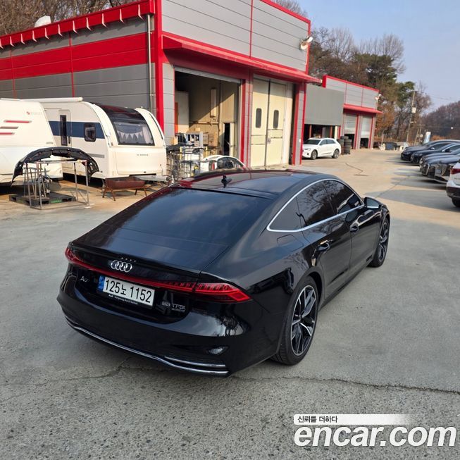 Audi A7 55 TFSI Quattro Premium, 2021