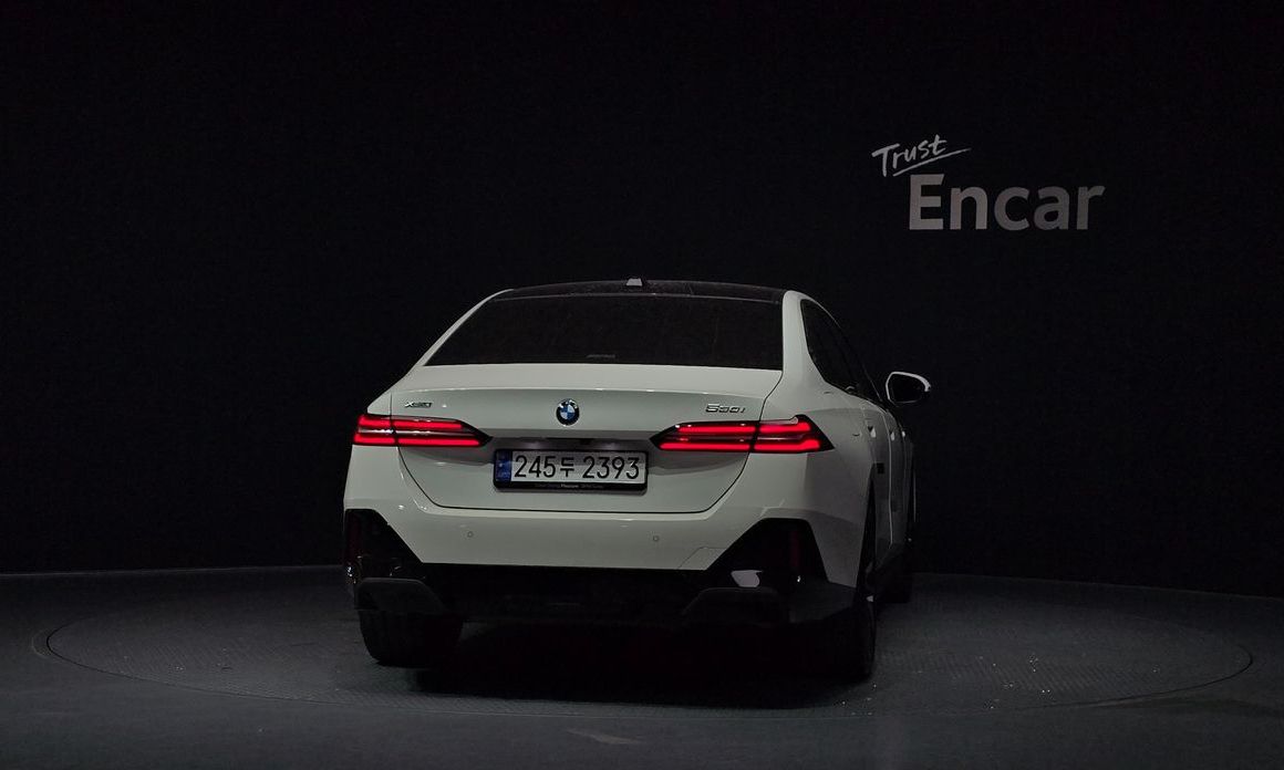 BMW 5-Series 530i xDrive M Sport, 2024