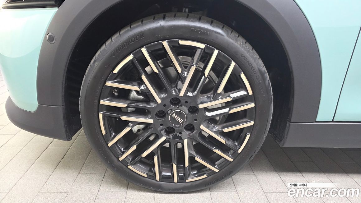Mini Cooper 5 Door Favoured, 2025