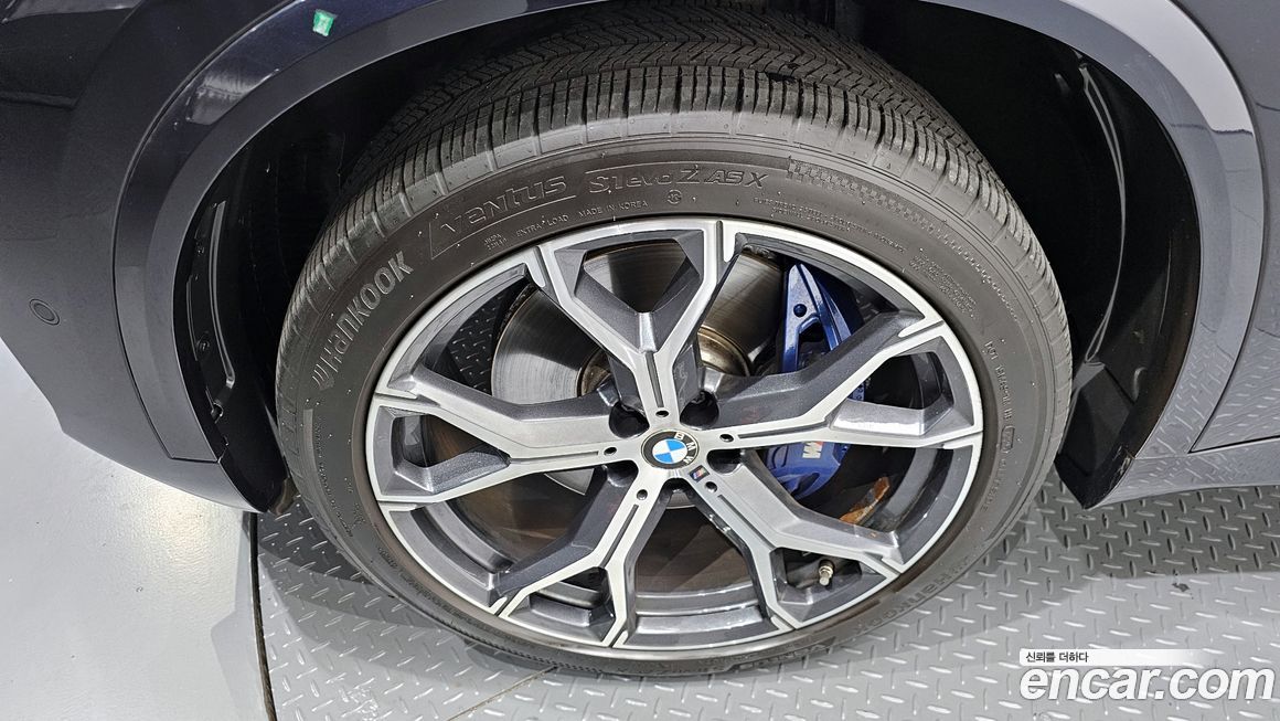 BMW X5 xDrive 40i M Sport, 2024