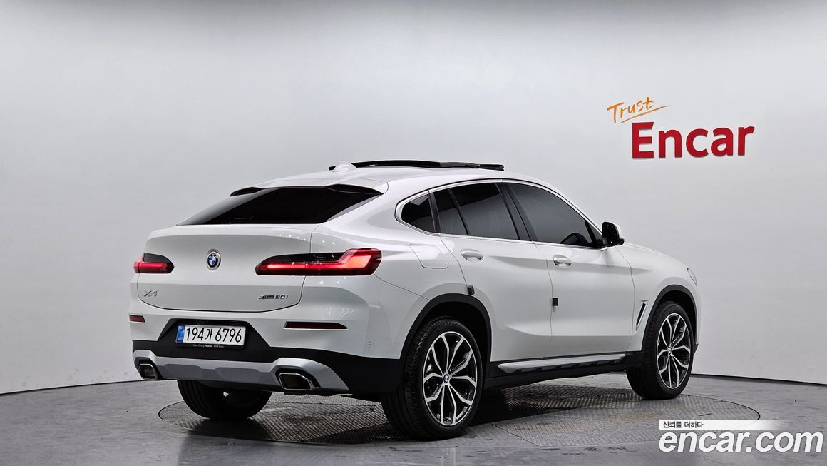 BMW X4 xDrive20i xLine, 2025