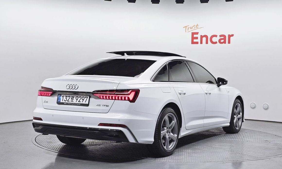 Audi A6 45 TFSI Premium, 2025