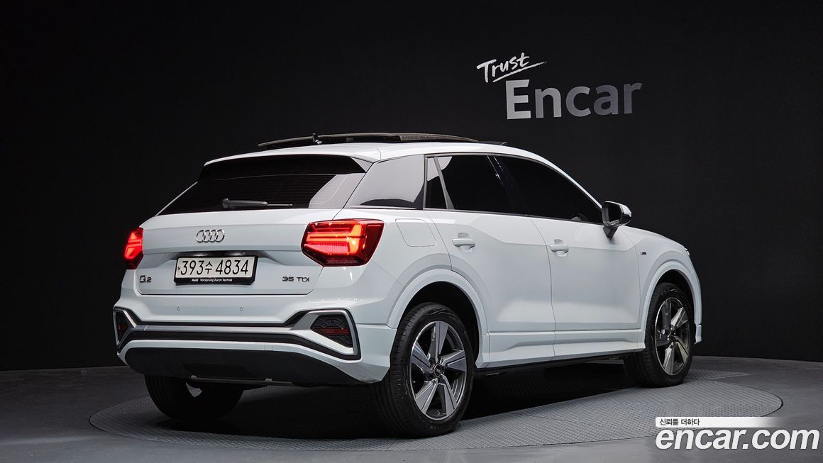 Audi Q2 35 TDI Premium, 2023