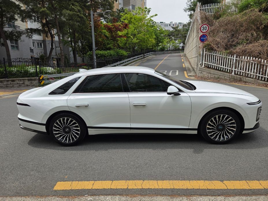 Hyundai Grandeur 2,5 Gasoline 2WD, 2025