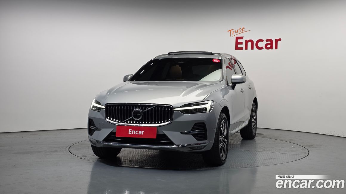 Volvo XC60 B5 Inscription, 2022