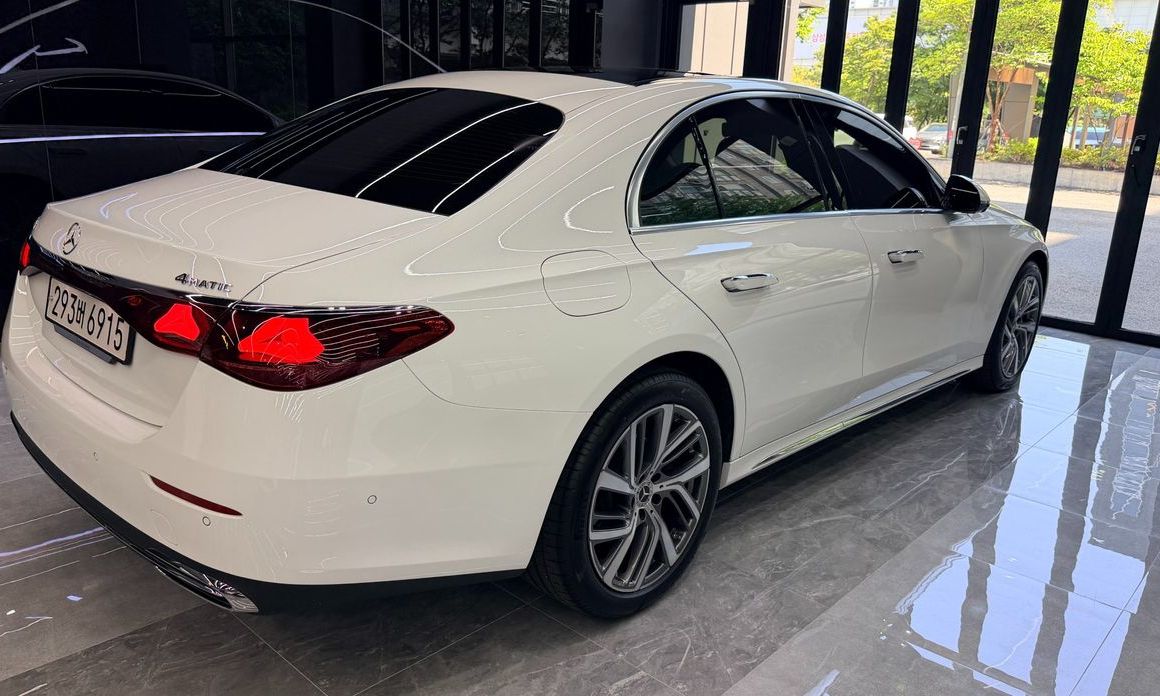 Mercedes-Benz E-Class E220d 4MATIC Exclusive, 2024