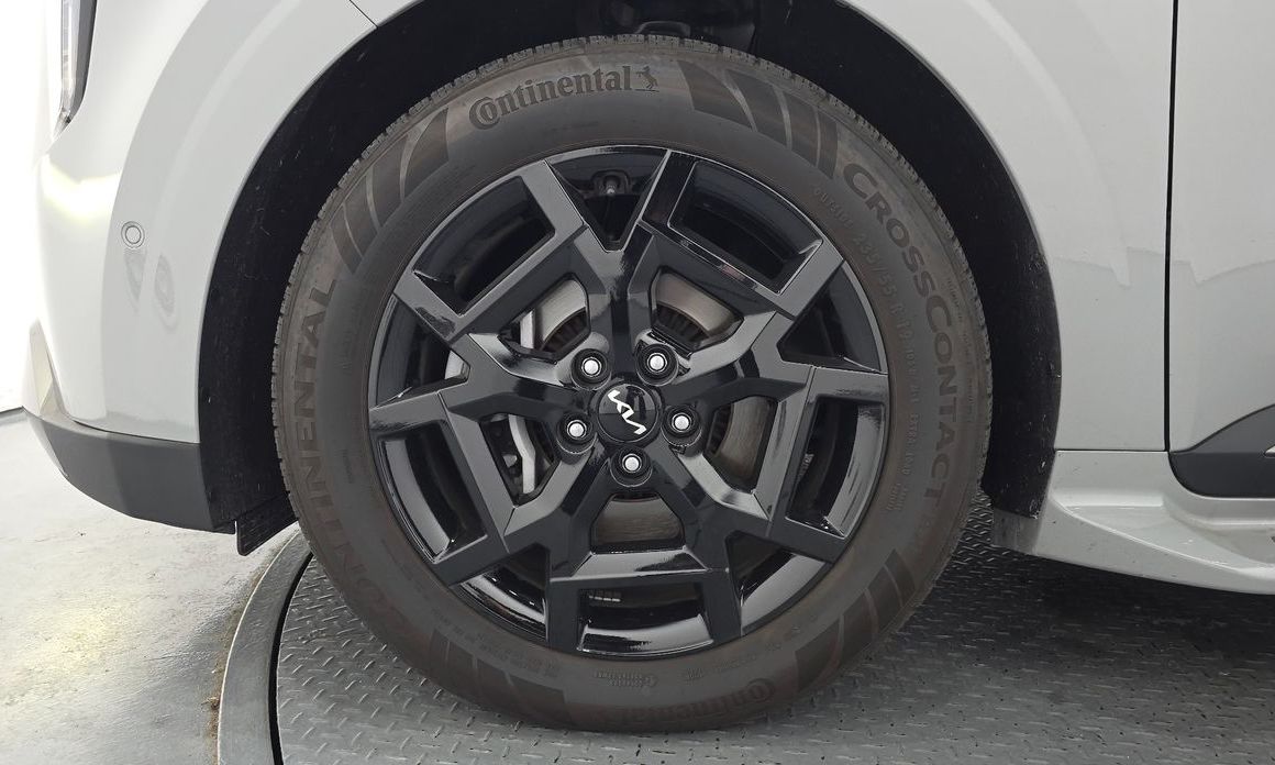 Kia Carnival 9-Seater Gravity, 2025