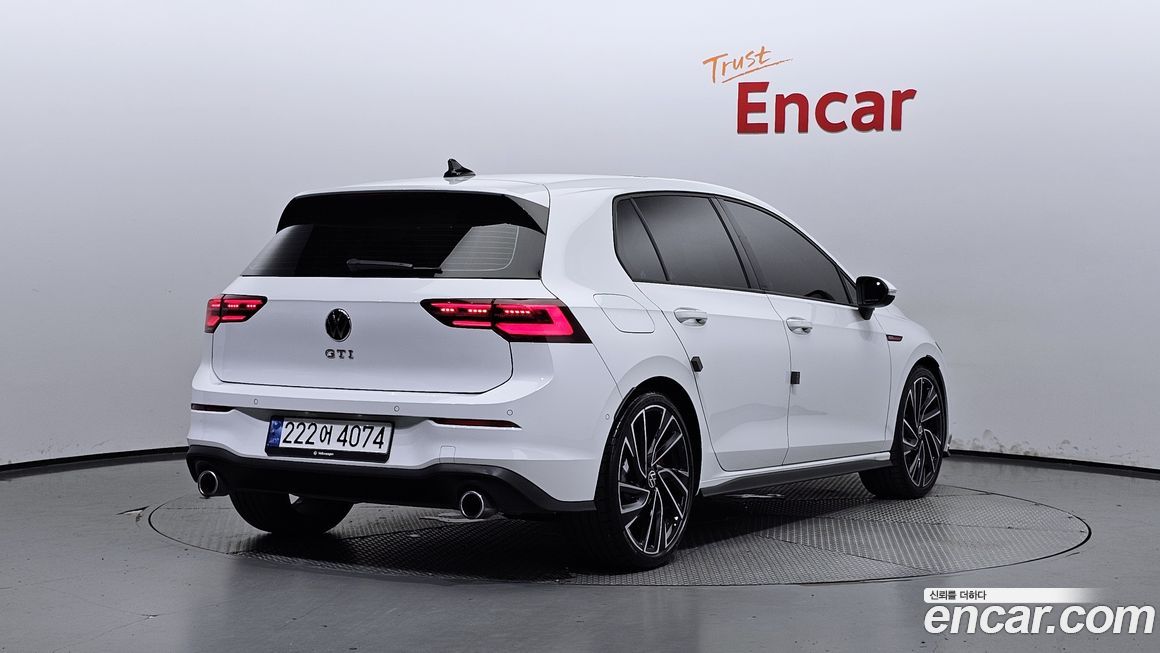 Volkswagen Golf 2.0 GTI, 2024