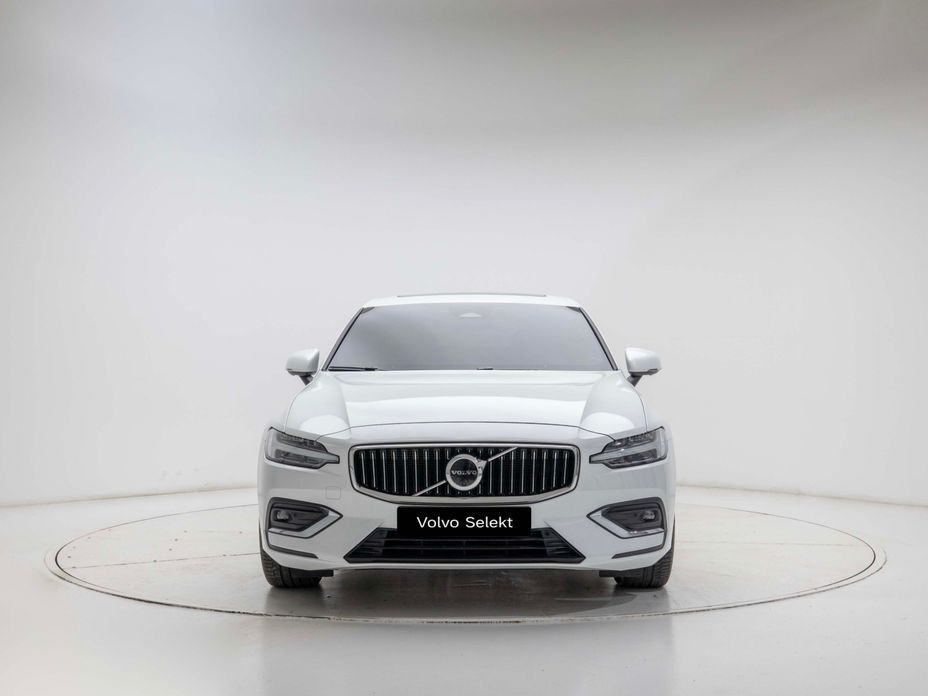 Volvo S60 B5 Ultimate Bright, 2024