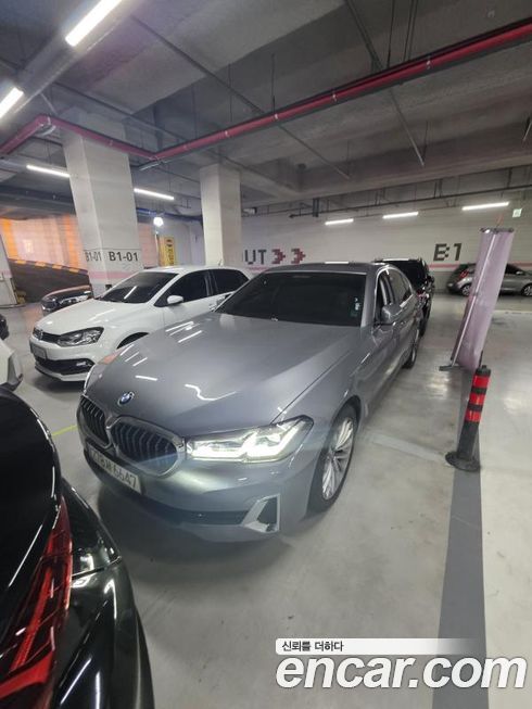 BMW 5-Series 523d xDrive Luxury, 2023