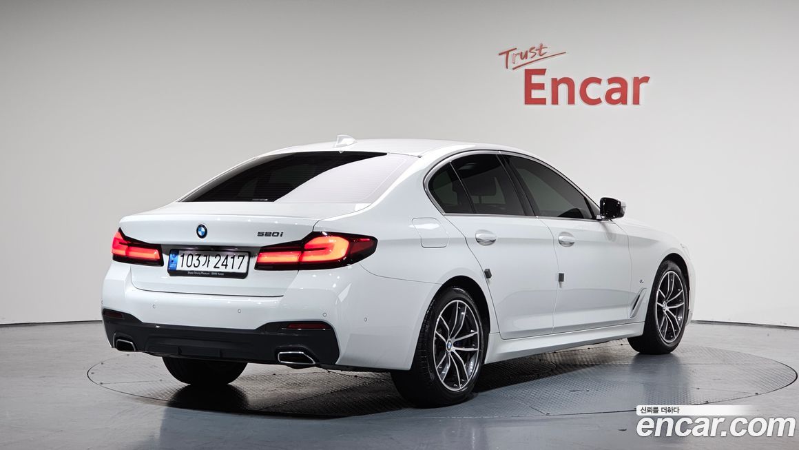 BMW 5-Series 520i M Sport, 2023