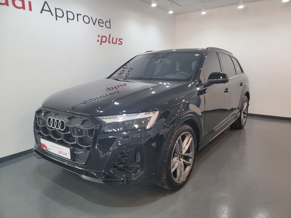 Audi Q7 55 TFSI Quattro Premium, 2025