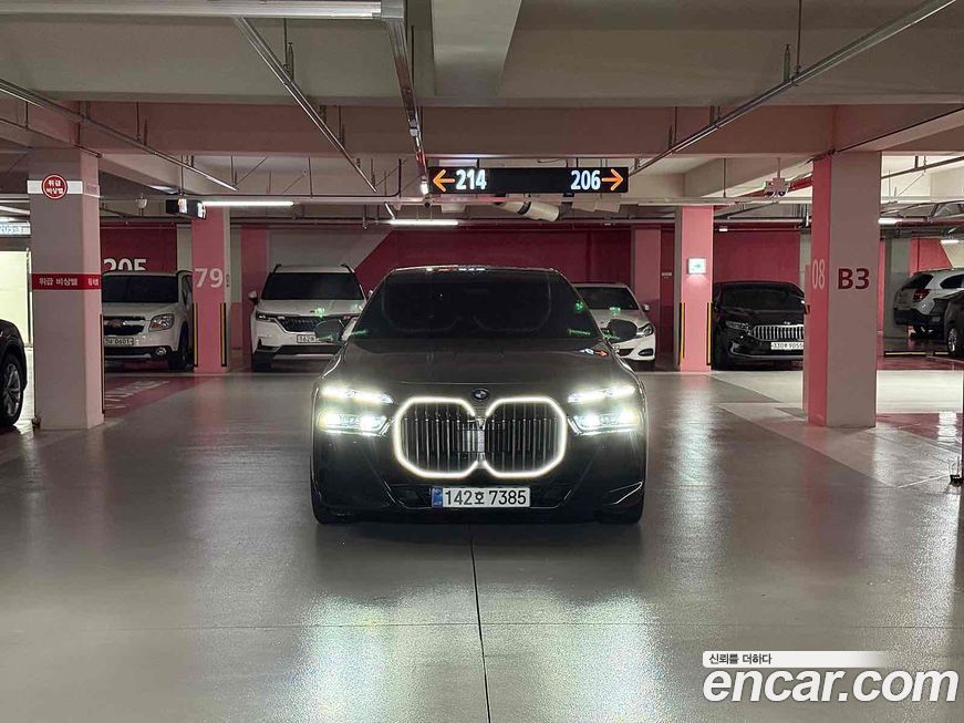 BMW 7-Series 740d xDrive M Sport, 2025