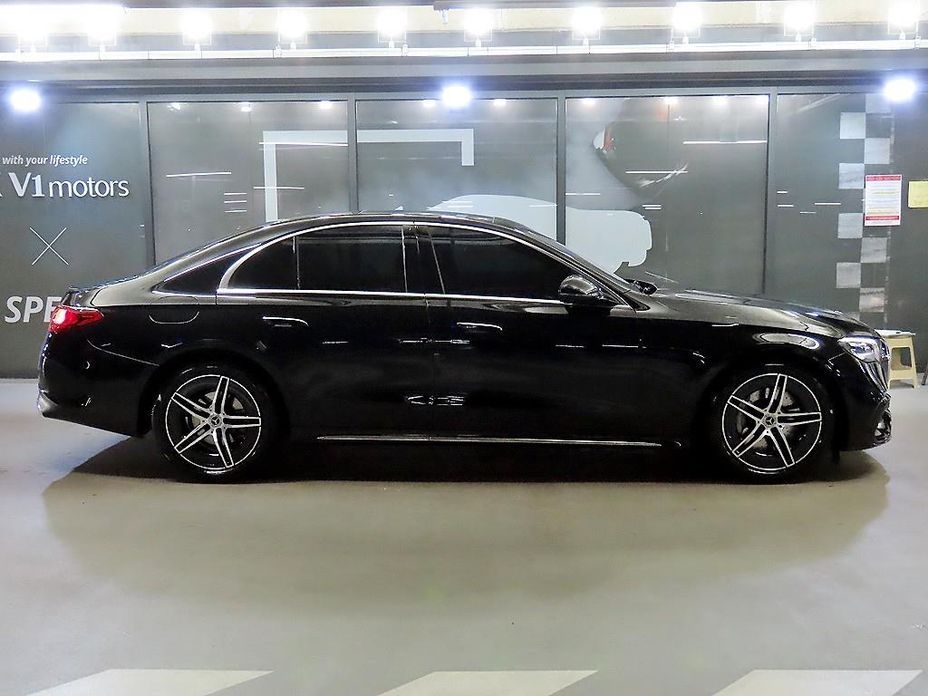Mercedes-Benz E-Class E200 AMG Line, 2026