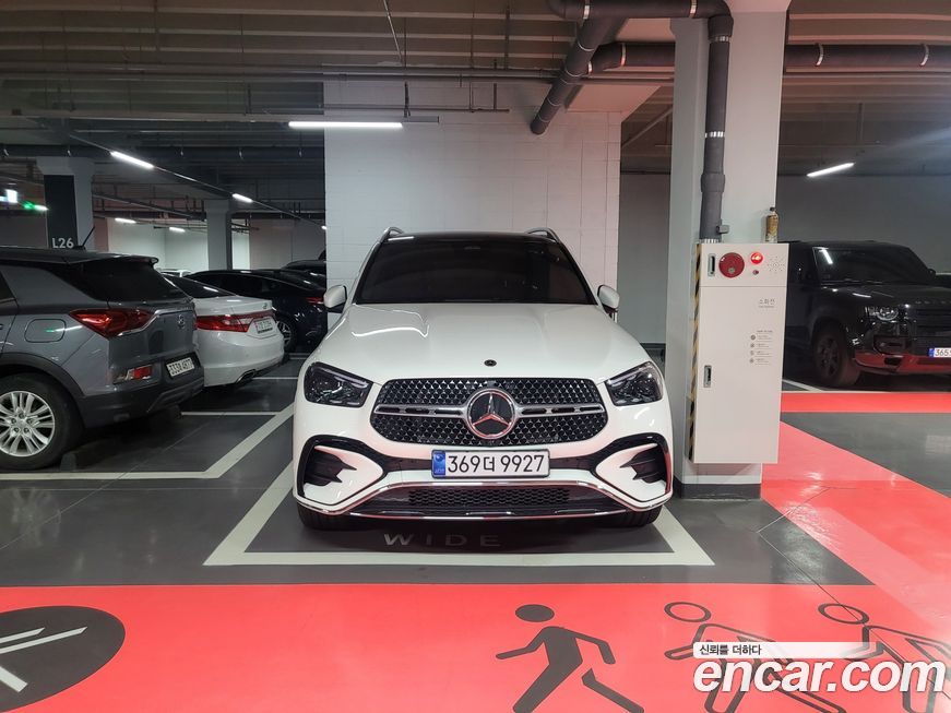 Mercedes-Benz GLE-Class GLE450 4MATIC AMG Line, 2025