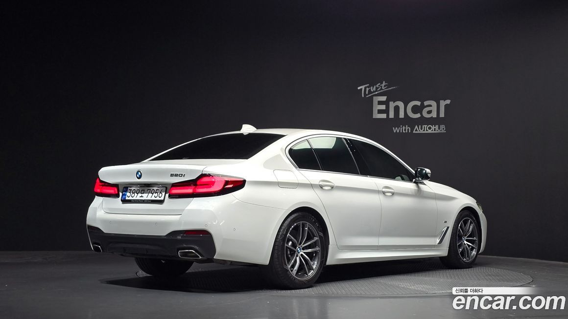 BMW 5-Series 520i M Sport, 2023