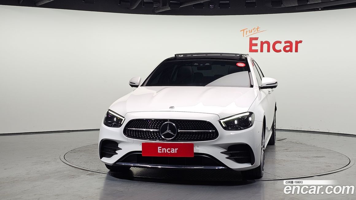 Mercedes-Benz E-Class E350 4MATIC AMG Line, 2022