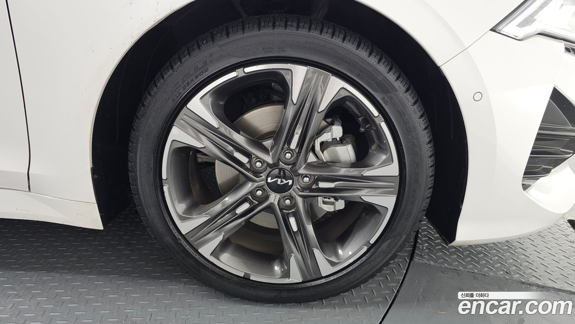 Kia K5 1.6 Turbo, 2022