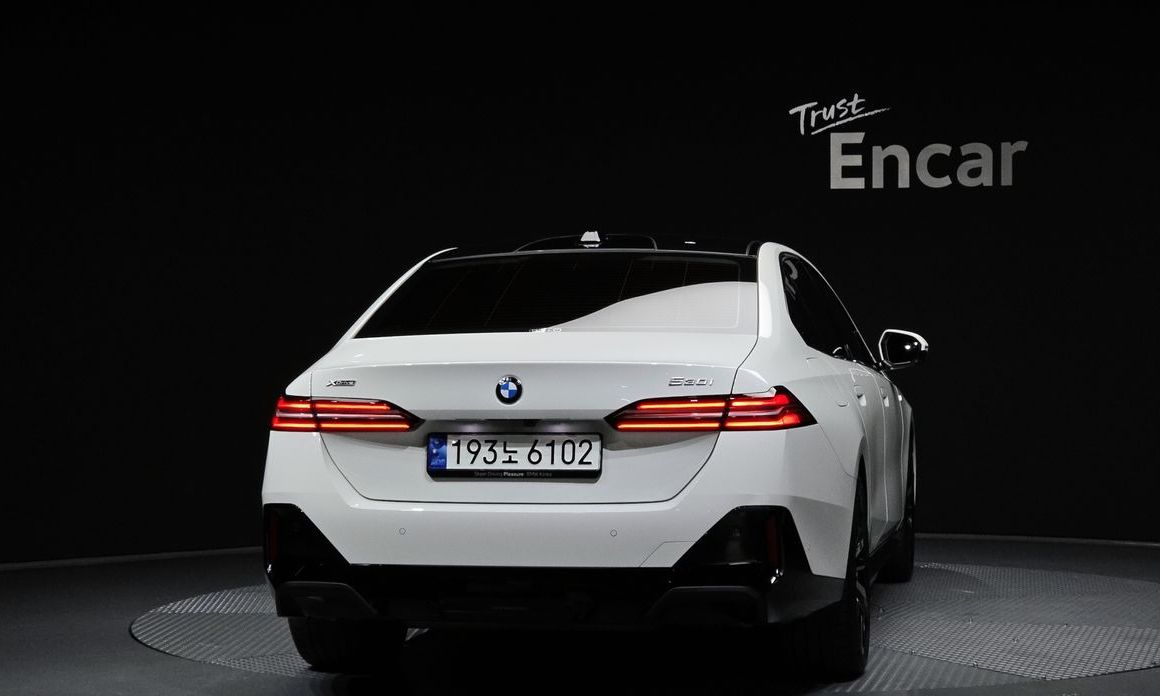 BMW 5-Series 530i xDrive M Sport, 2024