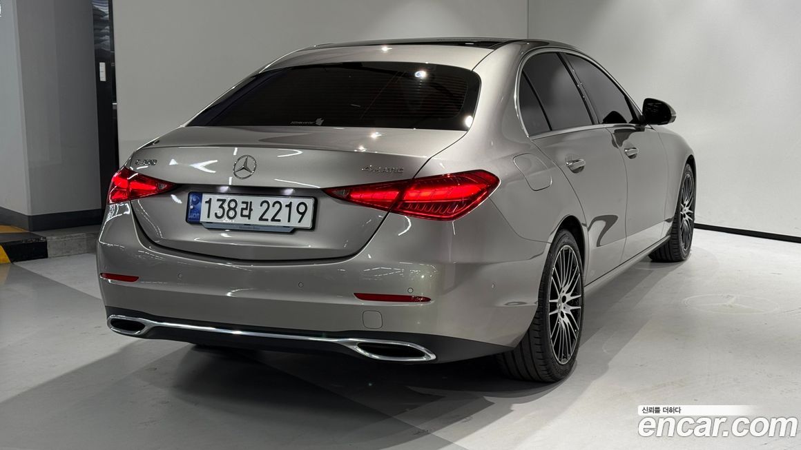 Mercedes-Benz C-Class C300 4MATIC Avantgarde, 2024