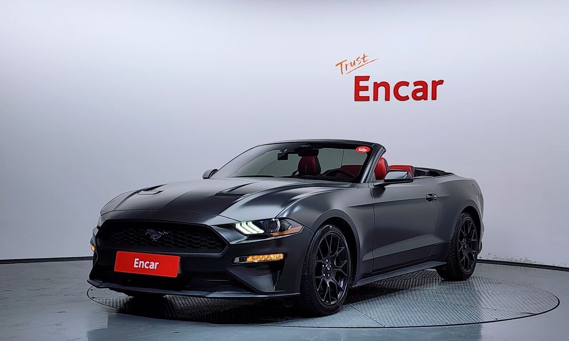 Ford Mustang Convertible, 2022
