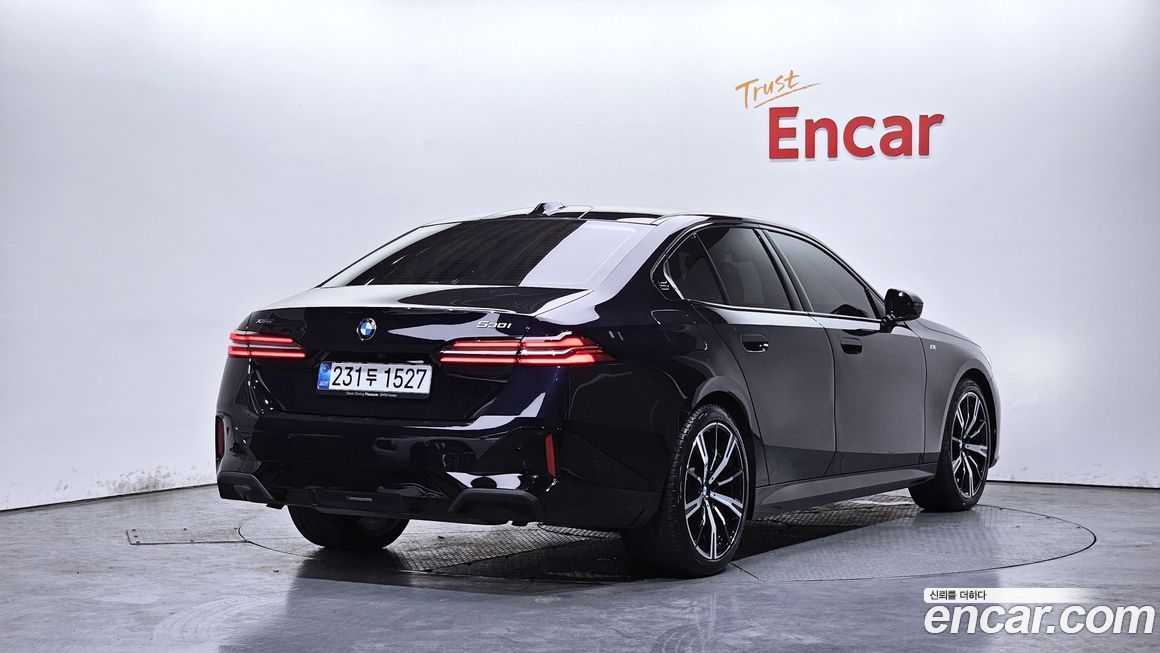 BMW 5-Series 530i xDrive M Sport, 2025