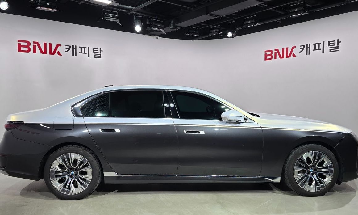 BMW 7-Series 740i sDrive Design Pure Excellence, 2023