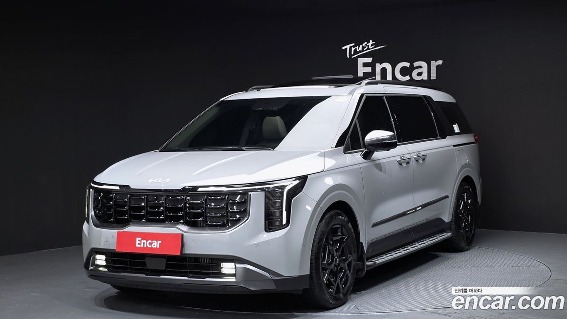 Kia Carnival 9-Seater Gravity, 2024