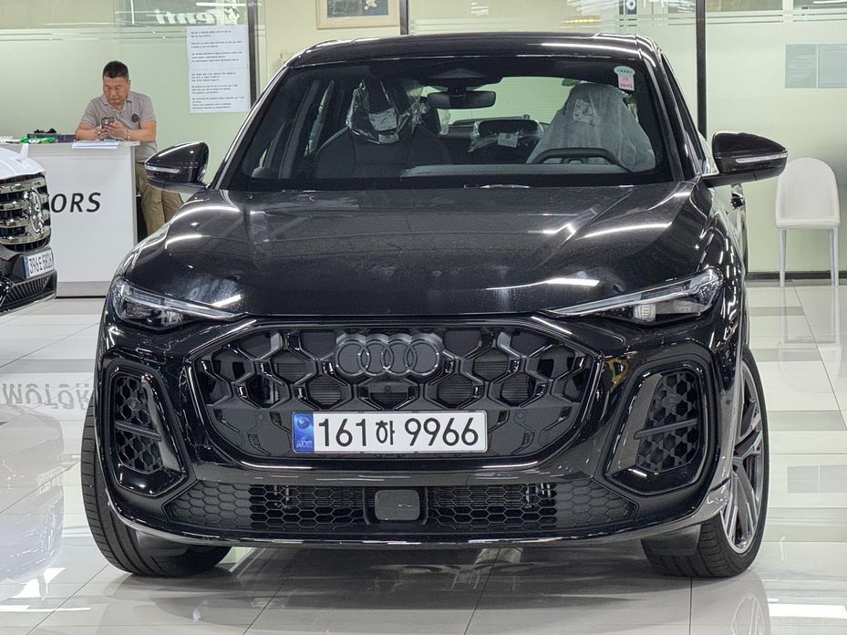 Audi Q5 45 TFSI Quattro S Line Black Edition Sport Back, 2025